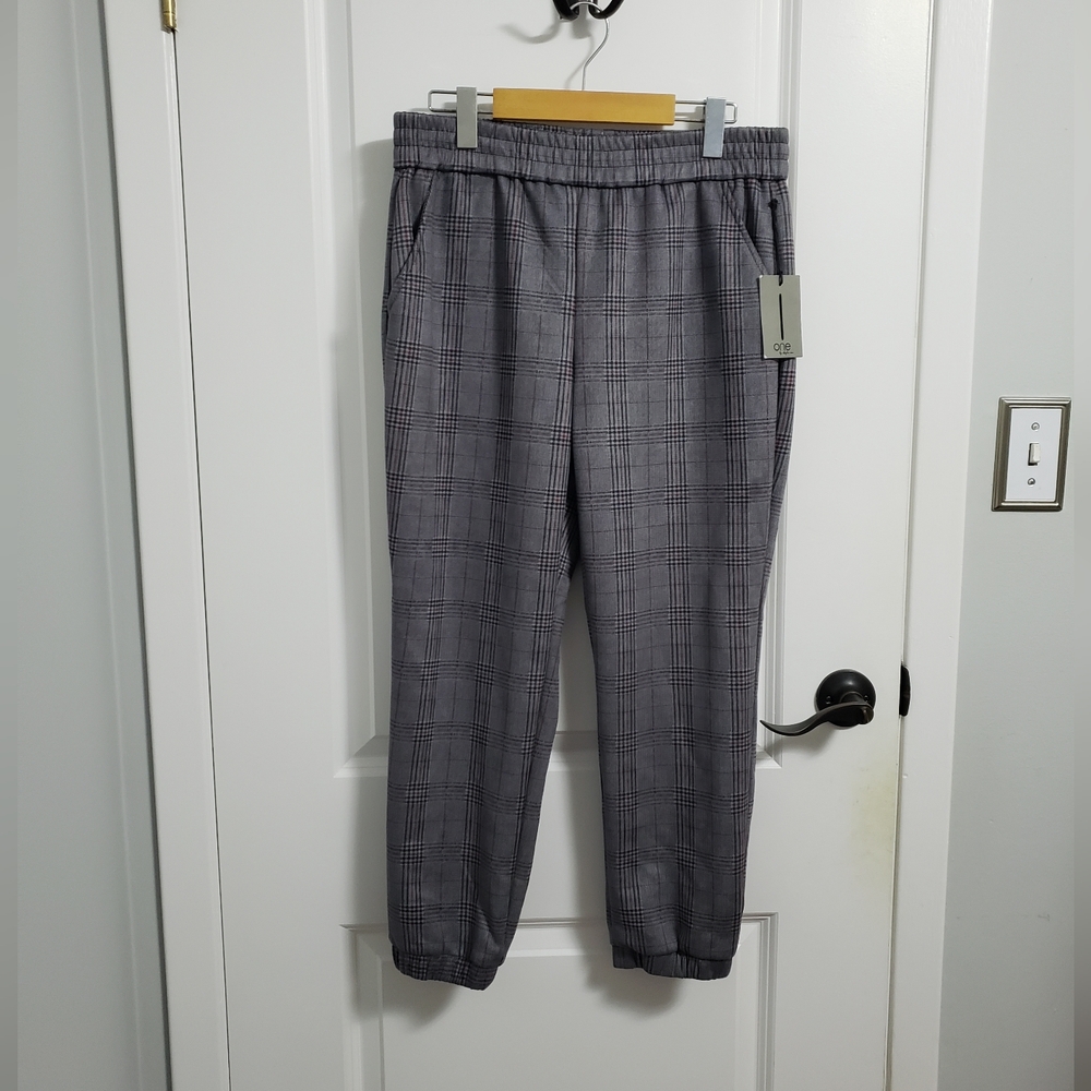 ONE BY CHAPTER ONE Grey Plaid Joggers Pants